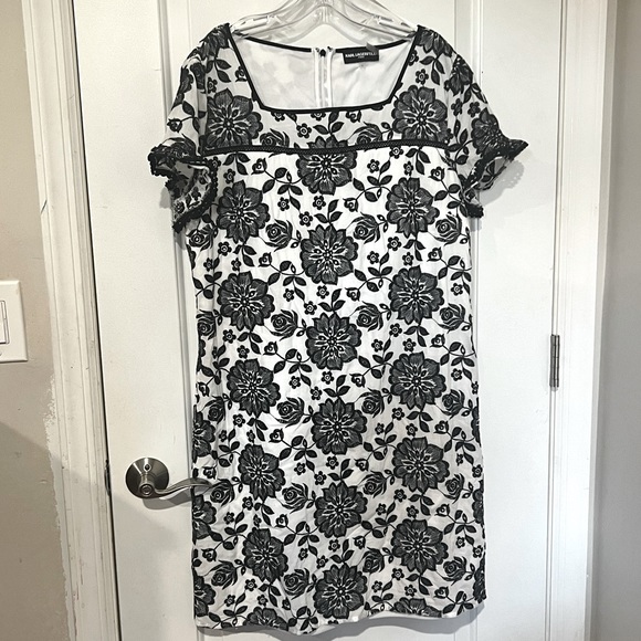 Karl Lagerfeld Dresses & Skirts - Karl Lagerfeld Paris Dress Women's 14 Black White Floral Shift  Embroidered Lace